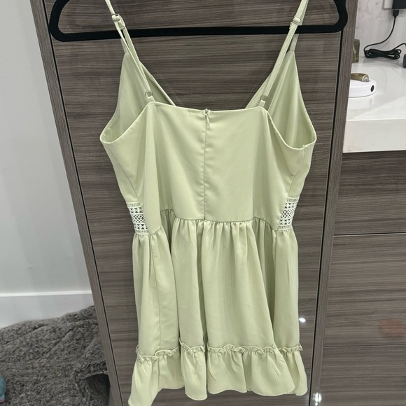 Cider solid hollowed out ruffle mini dress - Picture 5 of 6